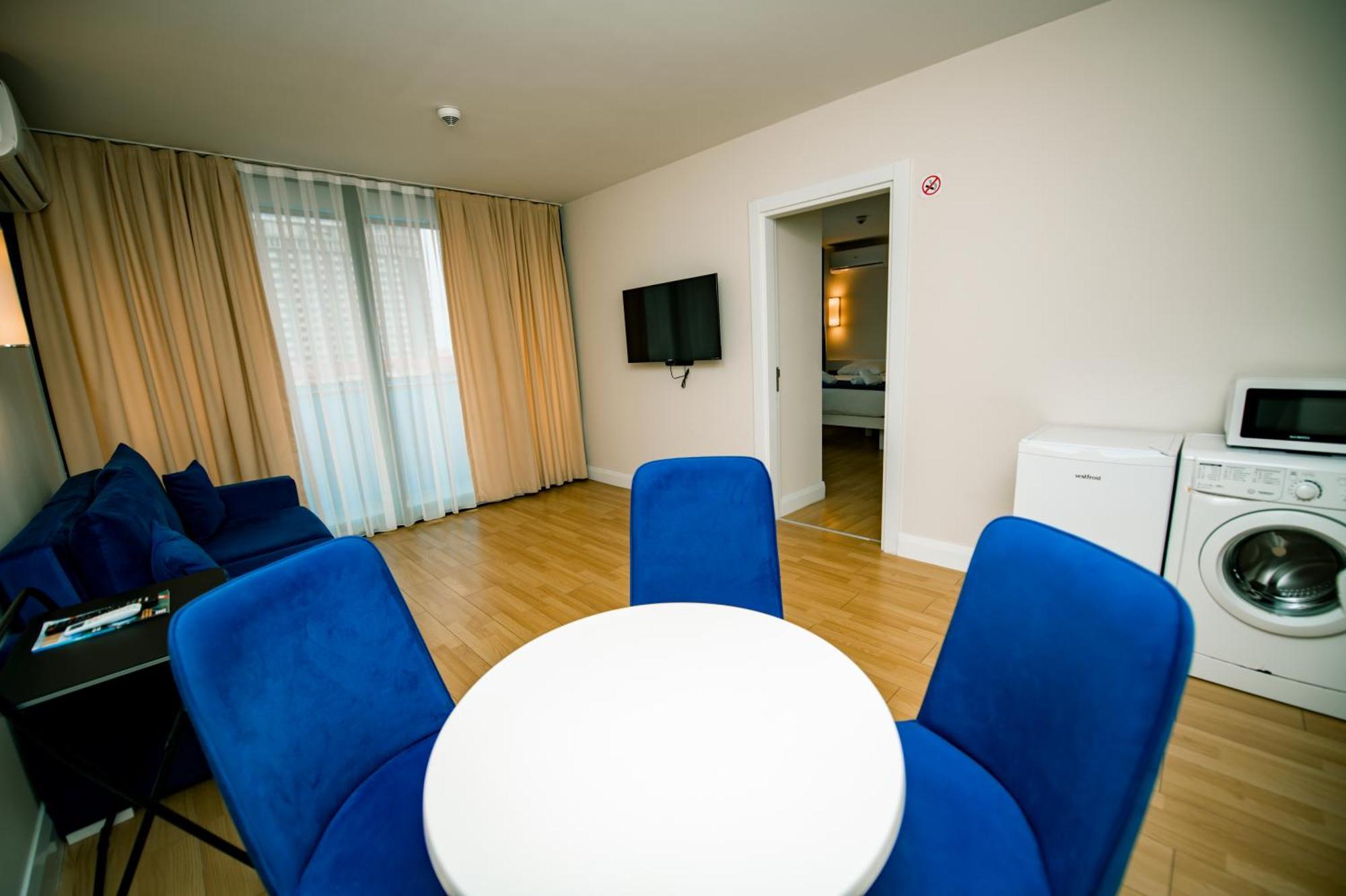 Sea View Apartments In Orbi City 바투미 외부 사진