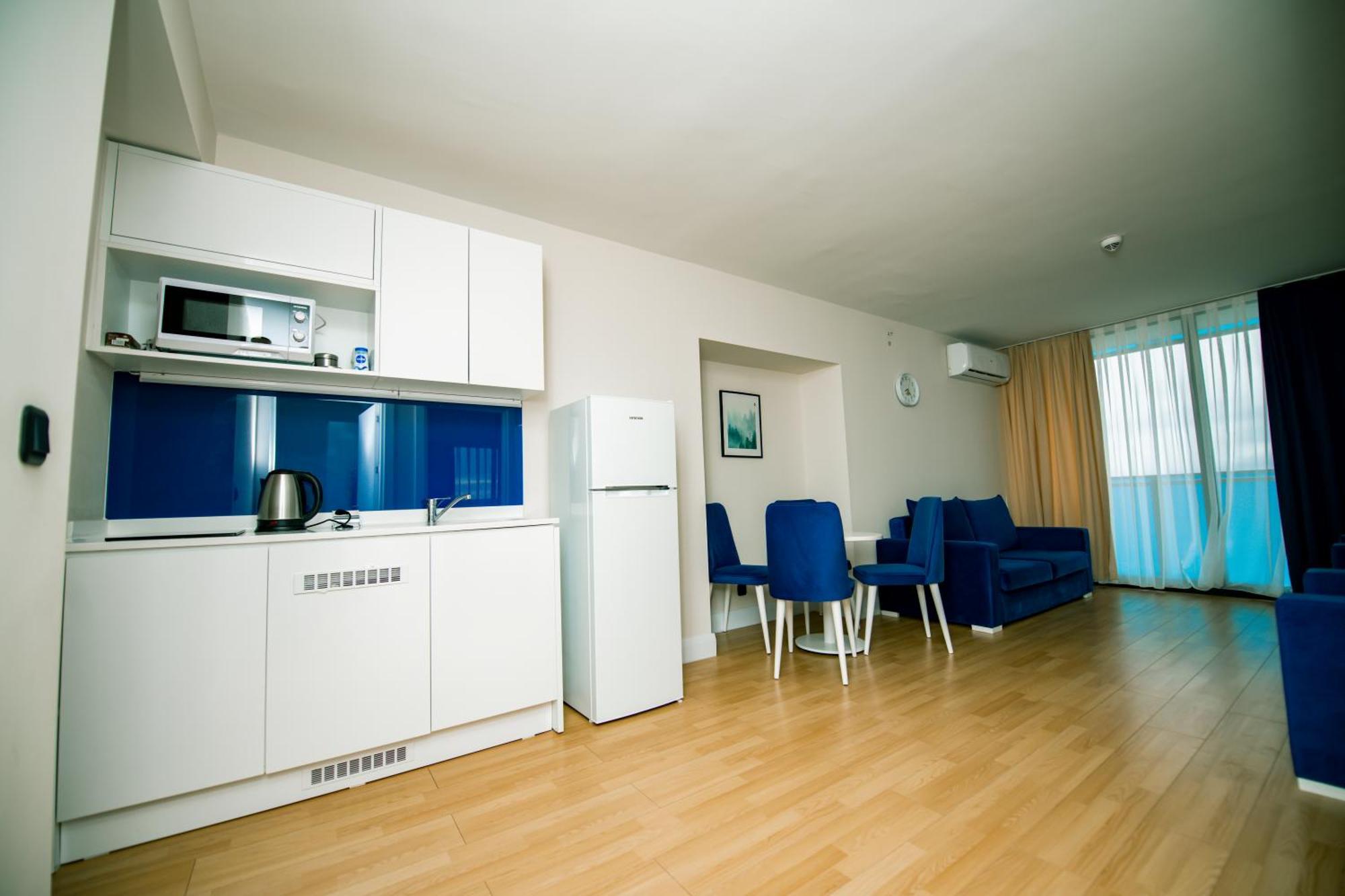 Sea View Apartments In Orbi City 바투미 외부 사진
